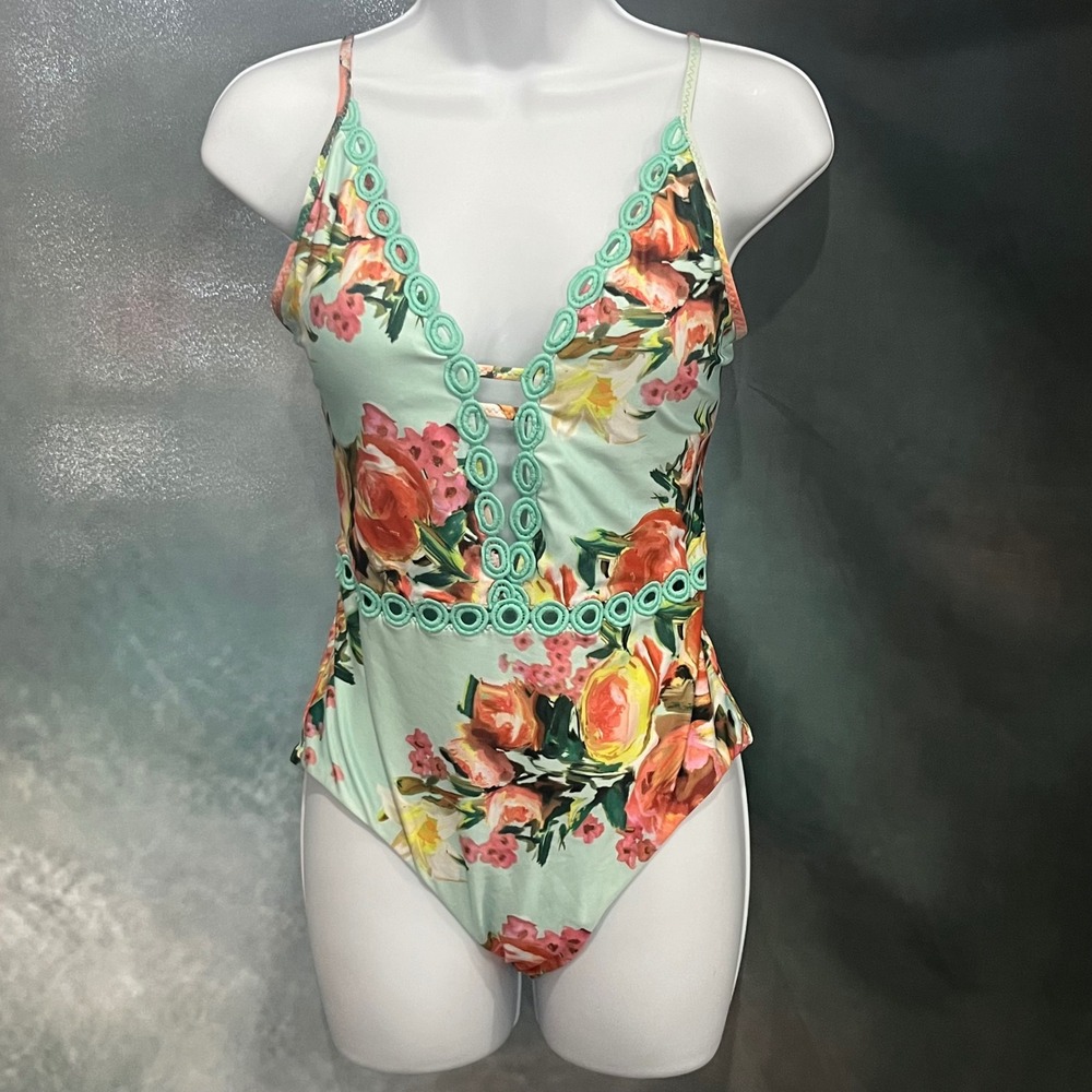 BECCA by Rebecca Virtue Floral One Piece Swimsuit Mint Green Crochet Large‎